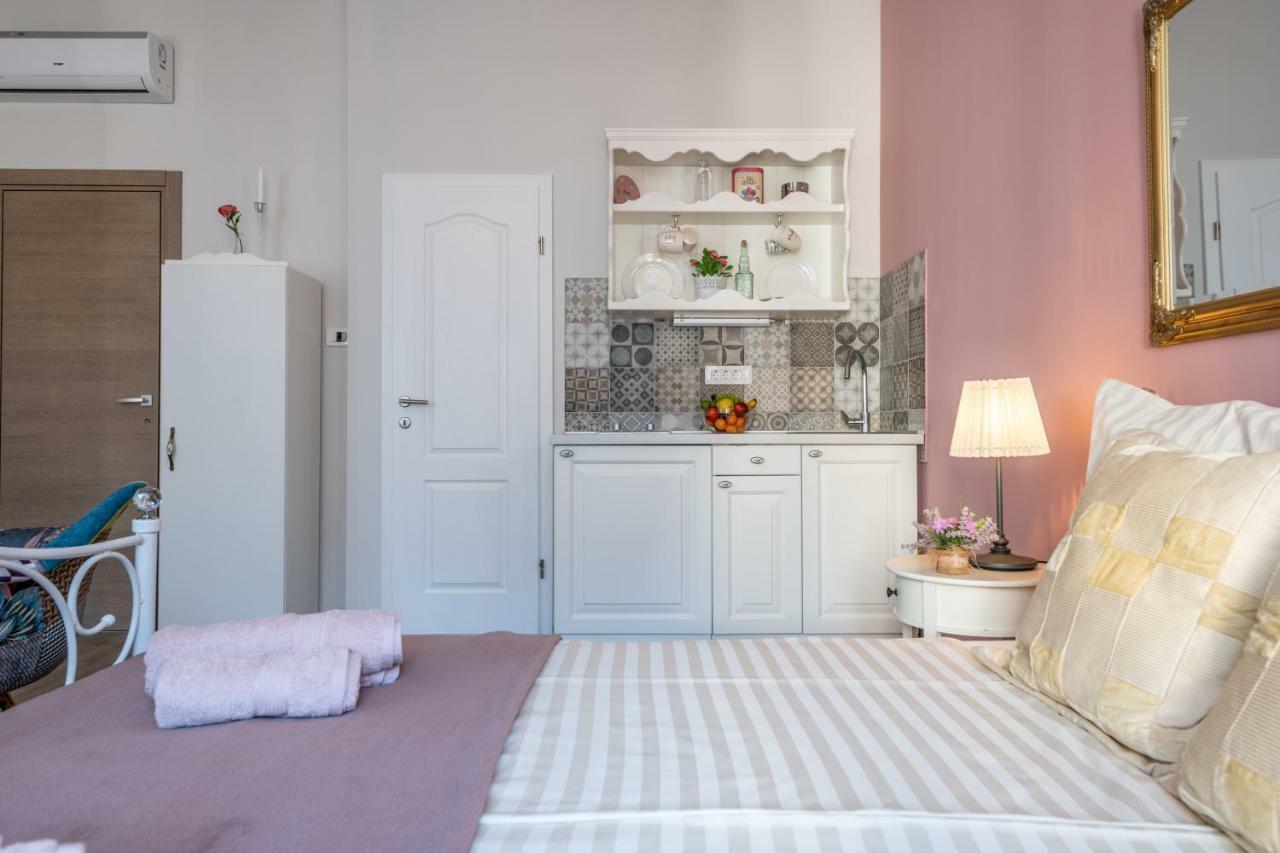 Old City Romantic Studios 3 พูลา ภายนอก รูปภาพ